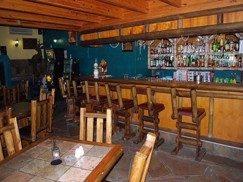 Makalani Hotel Цумеб Экстерьер фото